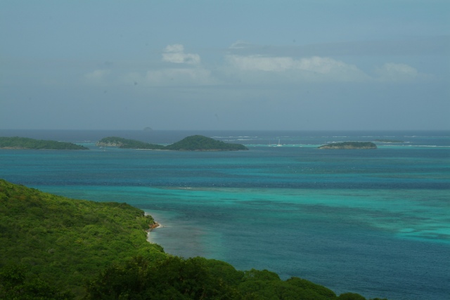 Blick zu den Tobago Cays