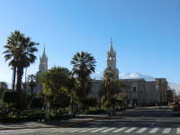 24.6.Arequipa, Kathedrale am Plaza de Armas