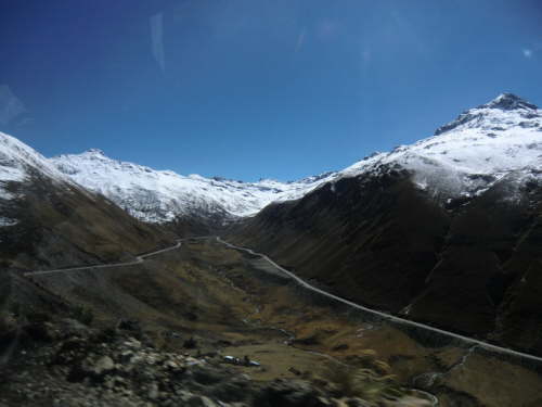 7.7.ber einen 4850m hohen Andenpass
